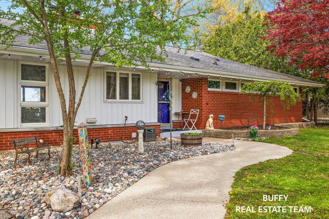3850 Highgate Road, Norton Shores, MI 49441