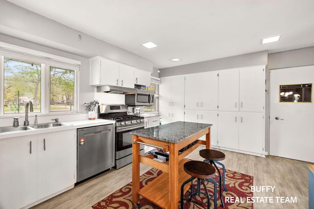 3850 Highgate Road, Norton Shores, MI 49441