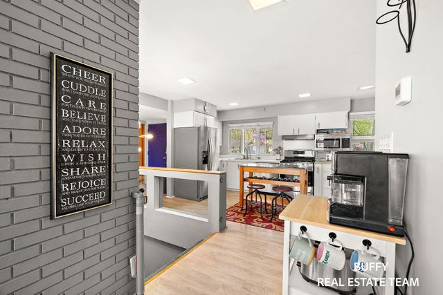 3850 Highgate Road, Norton Shores, MI 49441