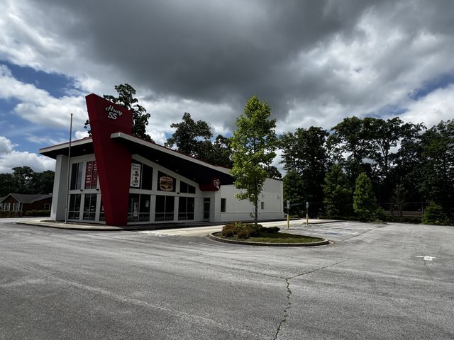 1507 N Jackson St, Tullahoma, TN 37388