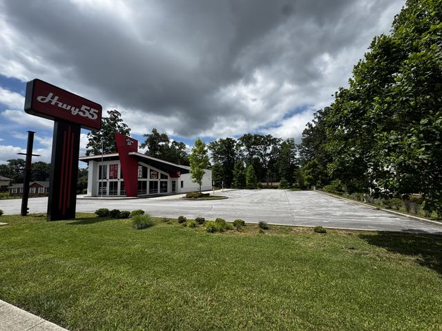 1507 N Jackson St, Tullahoma, TN 37388