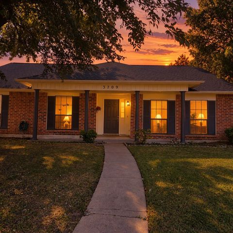 3709 Berrywood Circle, Garland, TX 75040