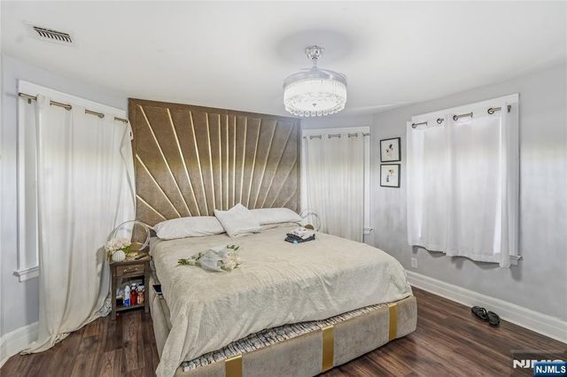 283 Hamilton Place, Hackensack, NJ 07601