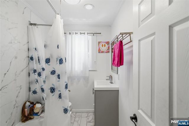 283 Hamilton Place, Hackensack, NJ 07601