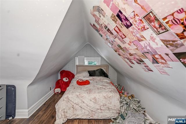 283 Hamilton Place, Hackensack, NJ 07601