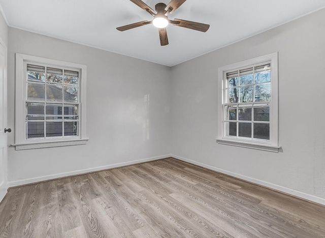 828 Burma Road, Wake Village, TX 75501