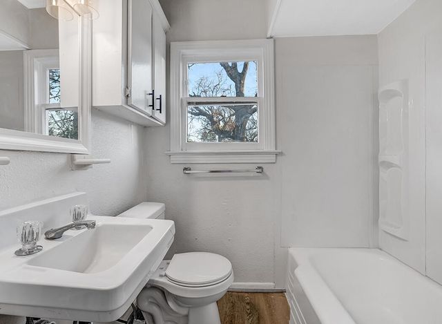 828 Burma Road, Wake Village, TX 75501