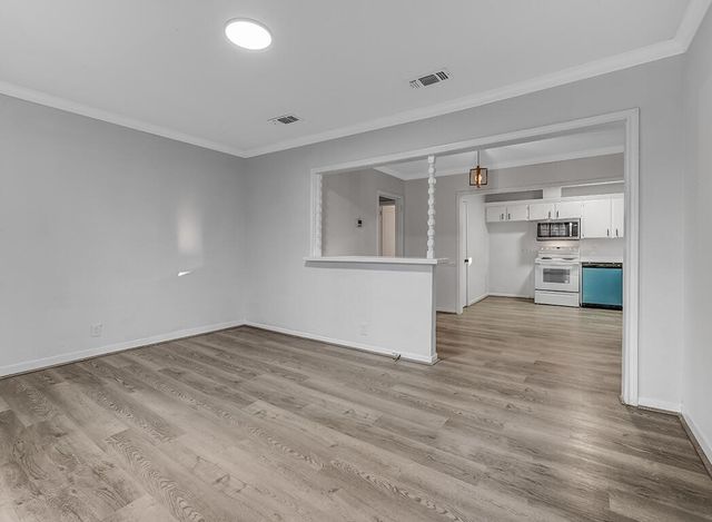 828 Burma Road, Wake Village, TX 75501