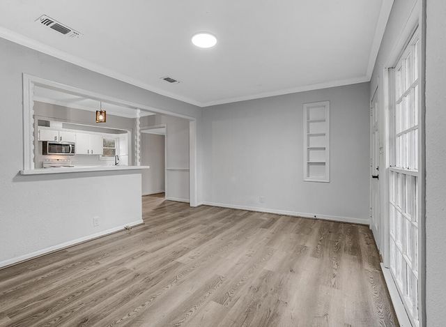 828 Burma Road, Wake Village, TX 75501