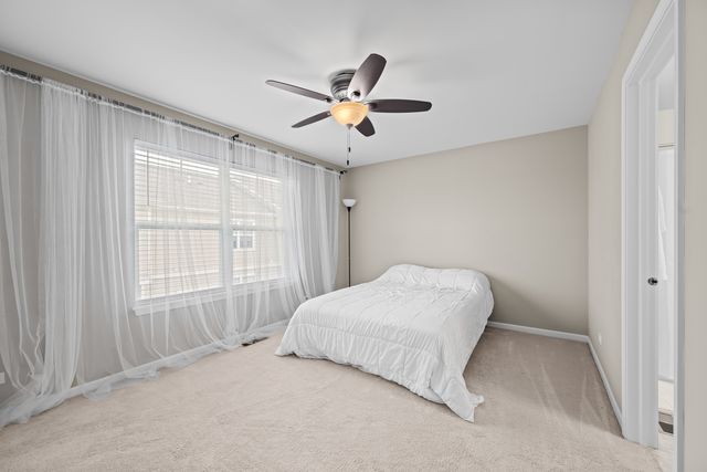 1160 Evergreen Avenue, Des Plaines, IL 60016