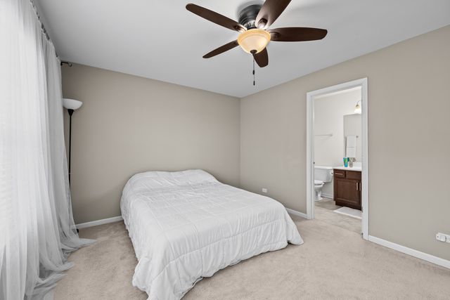 1160 Evergreen Avenue, Des Plaines, IL 60016