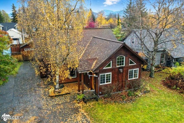 2635 Latouche Street, Anchorage, AK 99508