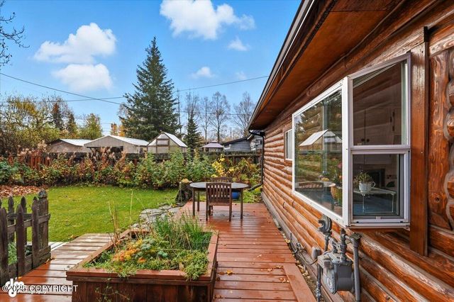 2635 Latouche Street, Anchorage, AK 99508