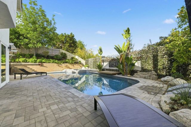 13366 Twin Circle Ct, Poway, CA 92064