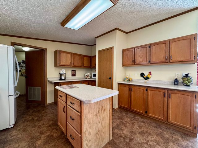 33801 30th St SW, Max, ND 58759