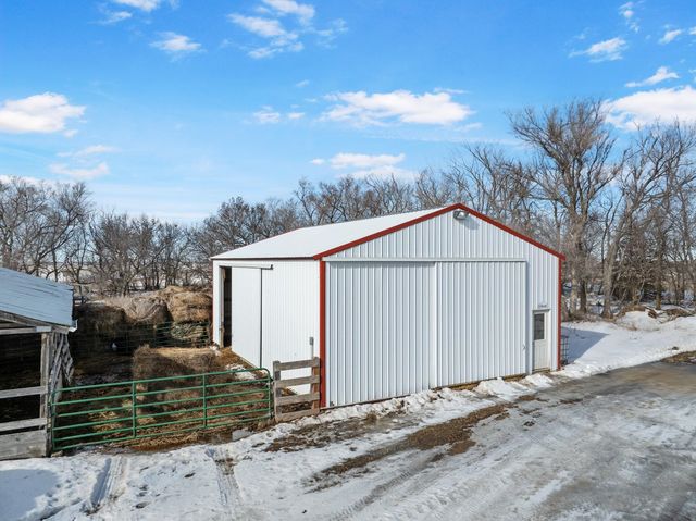 33801 30th St SW, Max, ND 58759