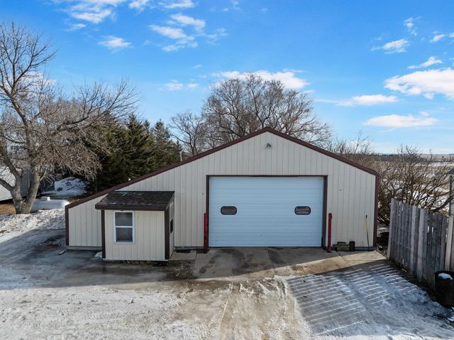 33801 30th St SW, Max, ND 58759