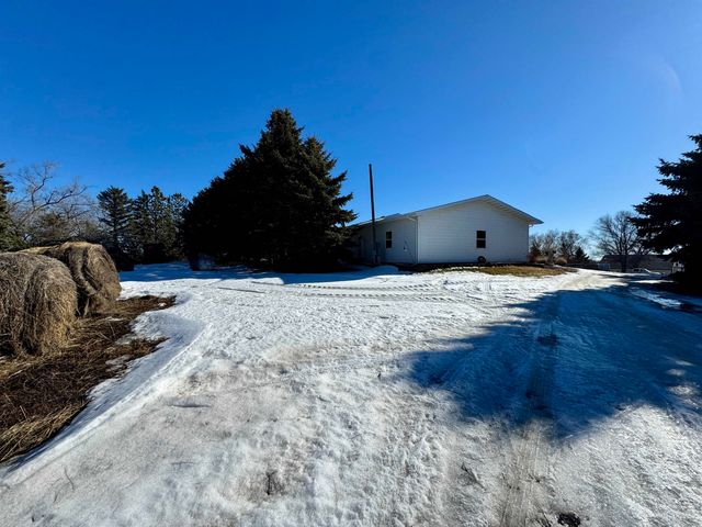 33801 30th St SW, Max, ND 58759