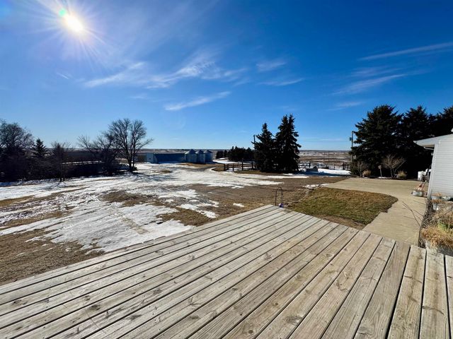 33801 30th St SW, Max, ND 58759