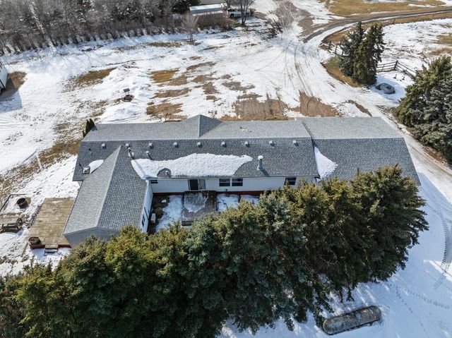 33801 30th St SW, Max, ND 58759