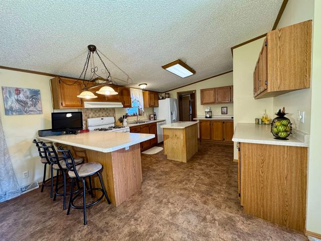 33801 30th St SW, Max, ND 58759