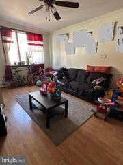 442 WINTON ST, Philadelphia, PA 19148