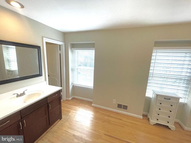 15309 HANNANS WAY, Rockville, MD 20853