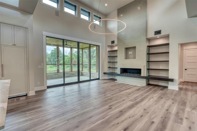 106 Edwards CIR, Horseshoe Bay, TX 78657