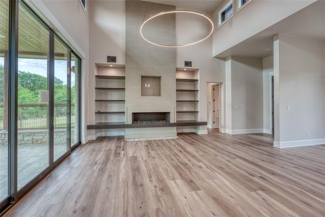 106 Edwards CIR, Horseshoe Bay, TX 78657