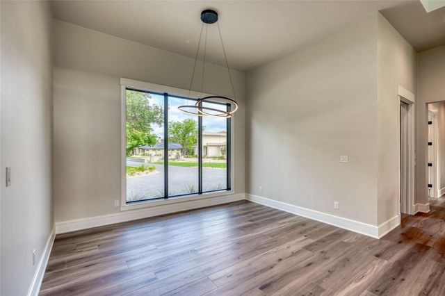 106 Edwards CIR, Horseshoe Bay, TX 78657