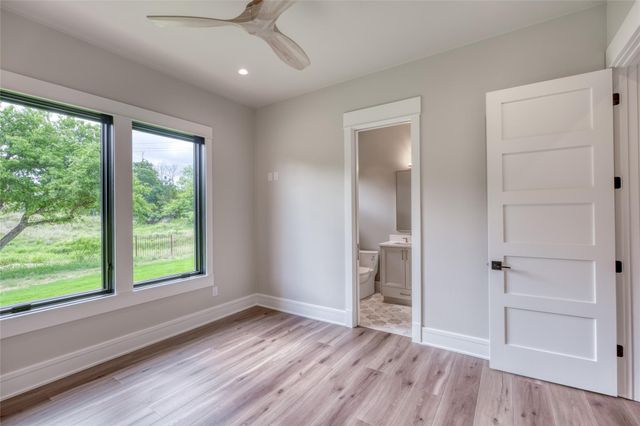 106 Edwards CIR, Horseshoe Bay, TX 78657