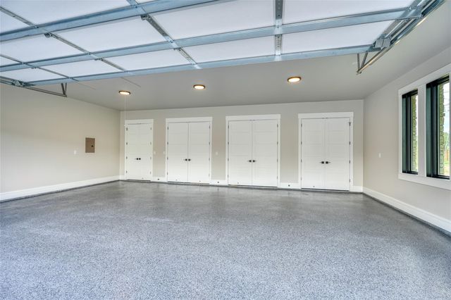 106 Edwards CIR, Horseshoe Bay, TX 78657