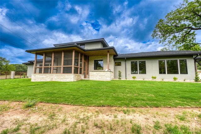 106 Edwards CIR, Horseshoe Bay, TX 78657