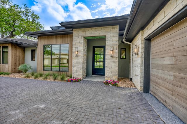 106 Edwards CIR, Horseshoe Bay, TX 78657