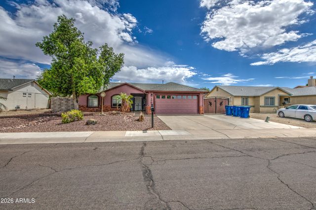 1757 W RAY Lane, Apache Junction, AZ 85120