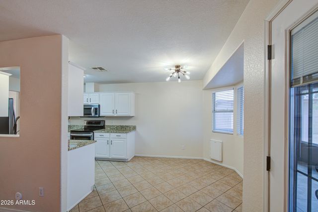 1757 W RAY Lane, Apache Junction, AZ 85120