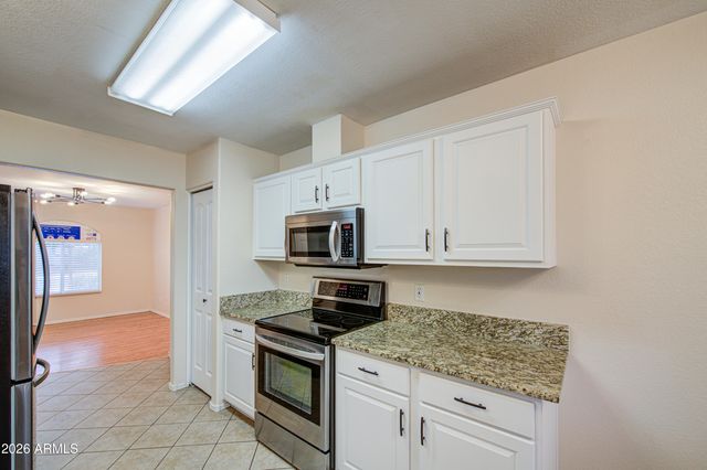 1757 W RAY Lane, Apache Junction, AZ 85120