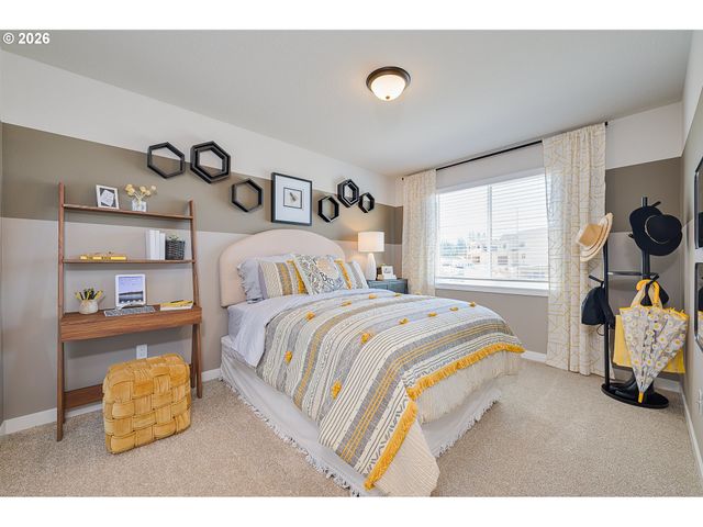 18635 WARM SPRINGS St 4, Sandy, OR 97055