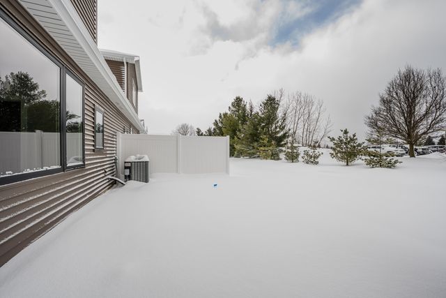 3634 Katherine Lane 3, Royalton Twp, MI 49085