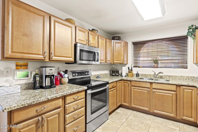 12002 N 79TH Drive, Peoria, AZ 85345