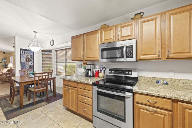 12002 N 79TH Drive, Peoria, AZ 85345