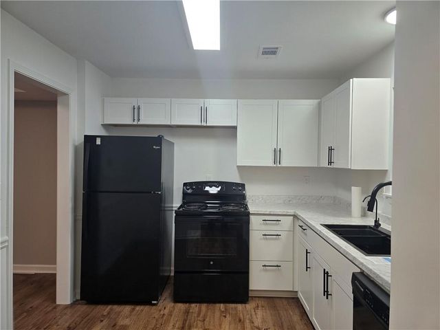 6002 Pat Mell Place SE, Smyrna, GA 30080