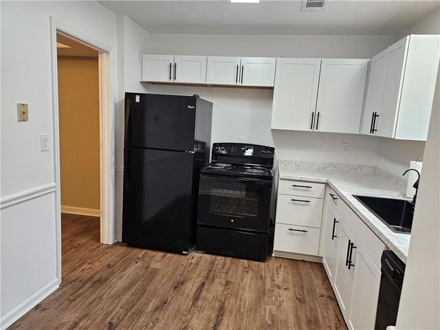 6002 Pat Mell Place SE, Smyrna, GA 30080