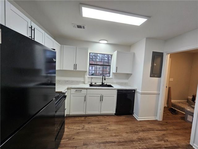 6002 Pat Mell Place SE, Smyrna, GA 30080