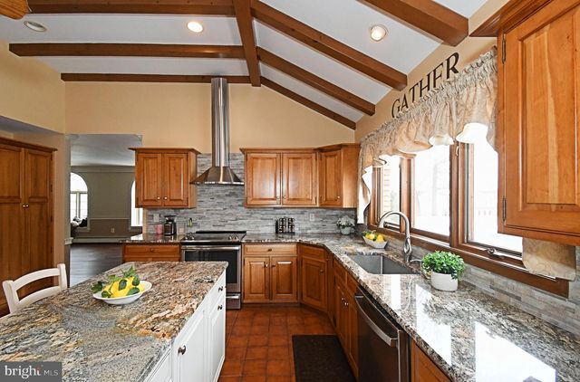 6196 WASHINGTON LN, Bensalem, PA 19020