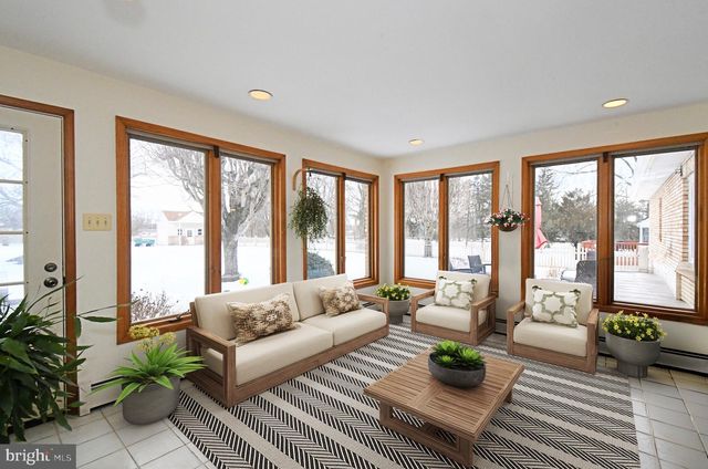 6196 WASHINGTON LN, Bensalem, PA 19020