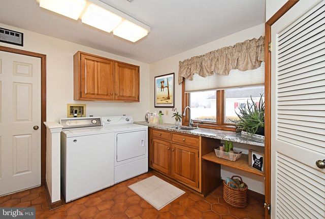 6196 WASHINGTON LN, Bensalem, PA 19020