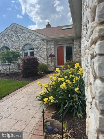 6196 WASHINGTON LN, Bensalem, PA 19020