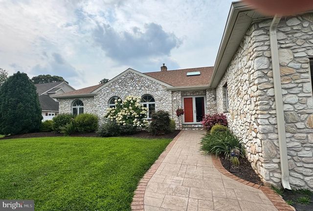 6196 WASHINGTON LN, Bensalem, PA 19020