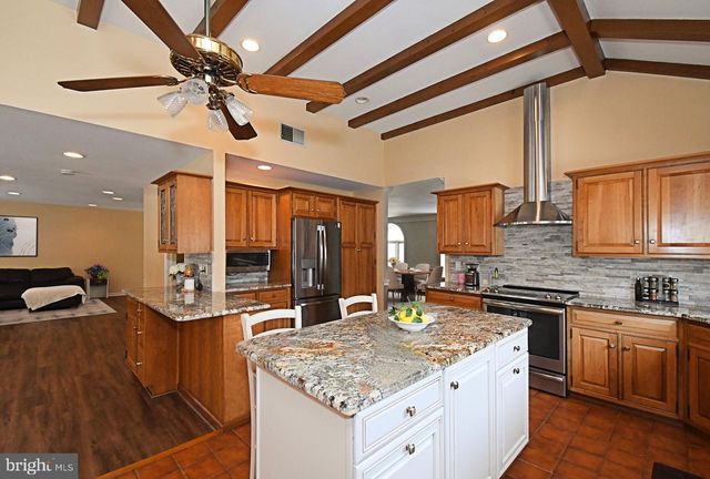 6196 WASHINGTON LN, Bensalem, PA 19020